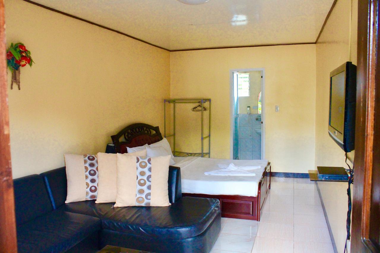 Bella Beach Resort Batangas Lian Exterior foto